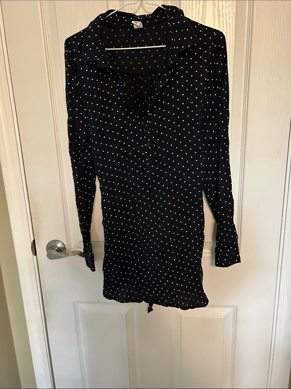 Old Navy Maternity Black Long-Sleeve Polka Dot Shirt